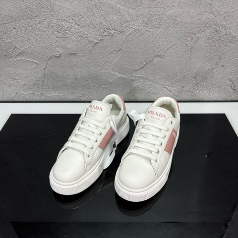 98新 PRADA 普拉達 粉標小白鞋/尺碼 36碼/輕微使用/