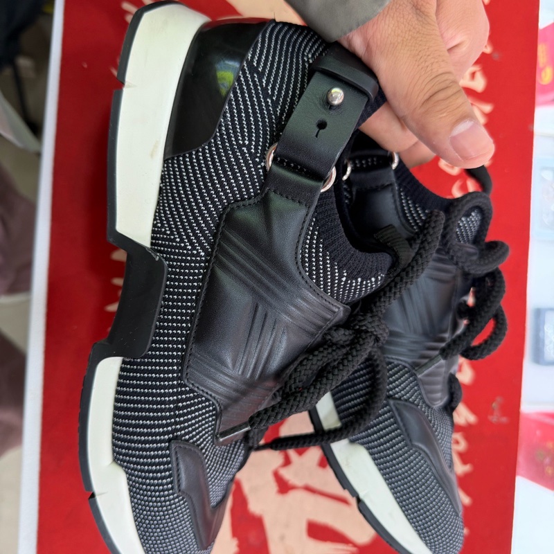 愛馬仕休閒女鞋36碼成色極好98新,成色如圖-2