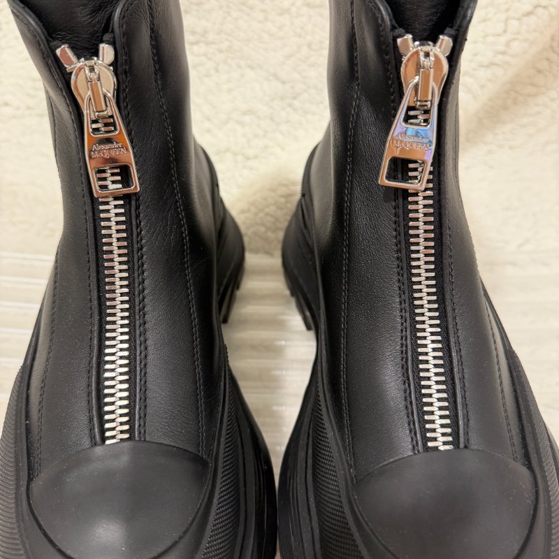 Alexander McQueen Tread Slick 黑色小牛皮拉鍊靴37號 99新配件塵袋-1