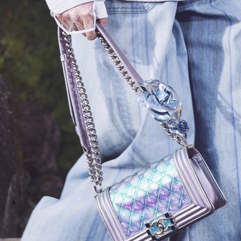 CHANEL 人魚姬 Leboy小號肩背斜背包20*13*7 98新配件塵袋