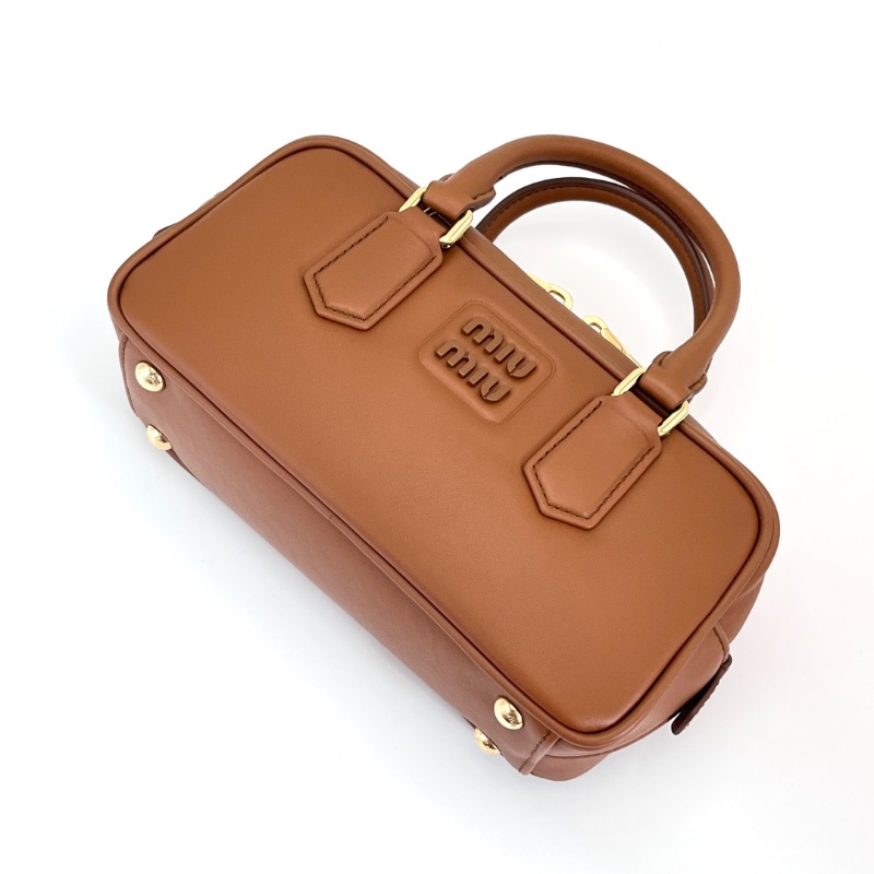 MIUMIU Arcadie焦糖色金扣保齡球小號手提肩背斜背包 22.5*11*8 全新閒置配件塵袋-5