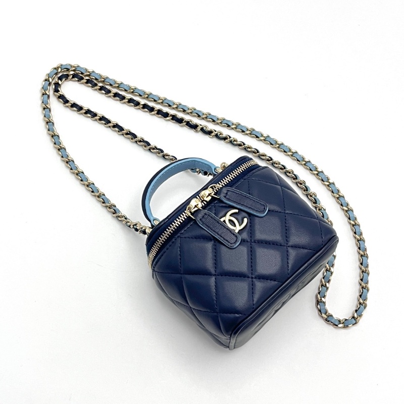 CHANEL 深藍色金扣手提盒子肩背斜背包10*9*7 98新配件塵袋-1
