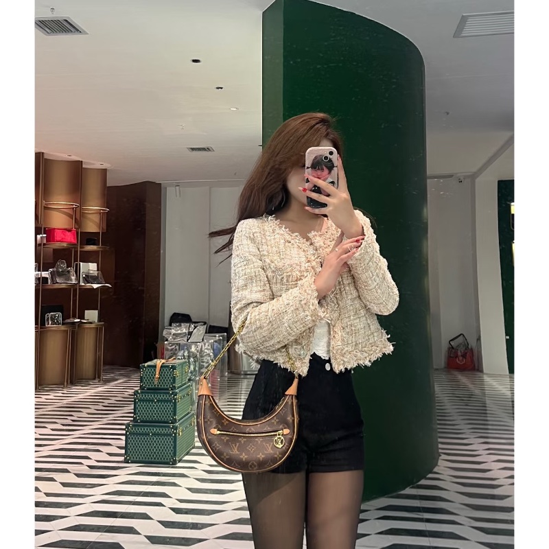 LV LOOP經典老花手提肩背月亮包 23*12*6.5 芯片款 98新配件塵袋購證吊牌-0