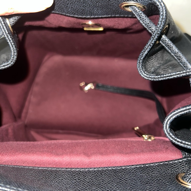 ෆ Chanel affinity 22p黑金荔枝牛皮雙肩後背包-17