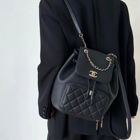 ෆ Chanel affinity 22p黑金荔枝牛皮雙肩後背包