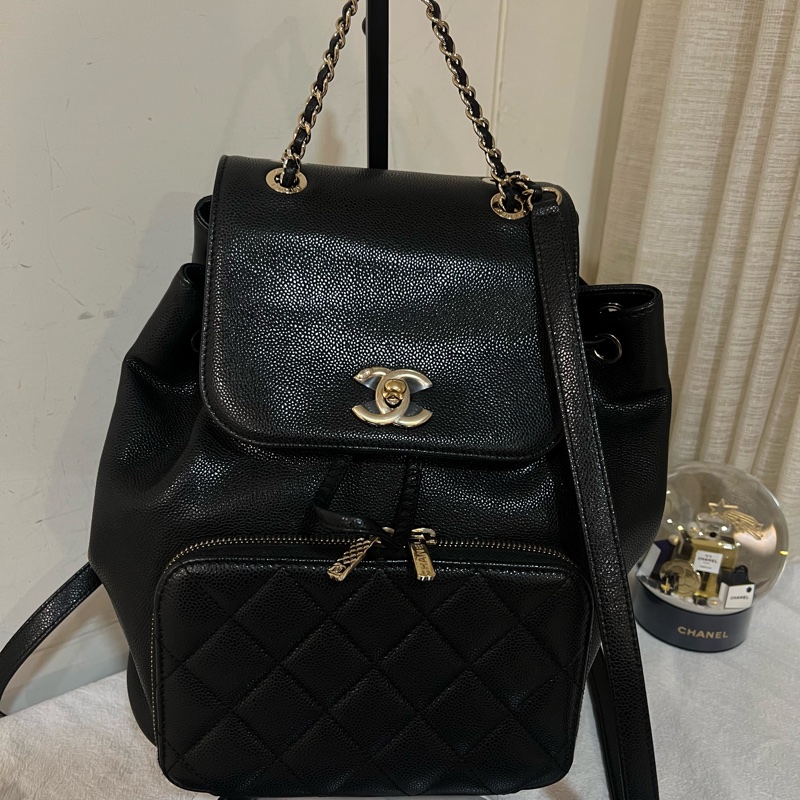 ෆ Chanel affinity 22p黑金荔枝牛皮雙肩後背包-5