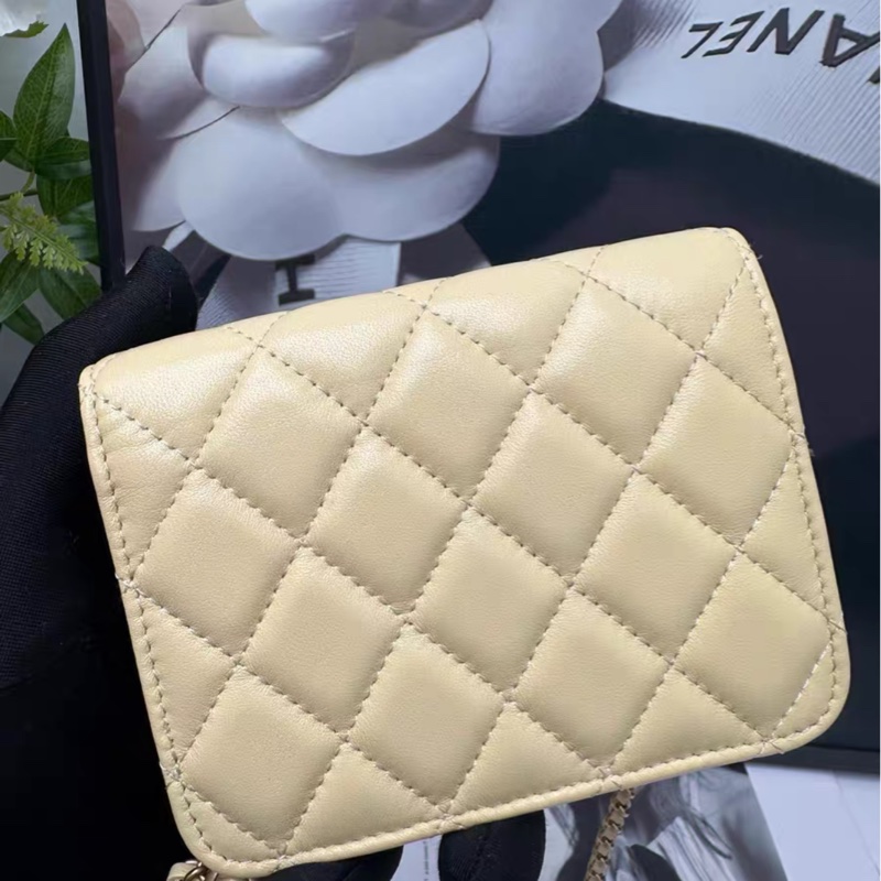 全網最低價 鵝黃色金球小廢包 97新-1