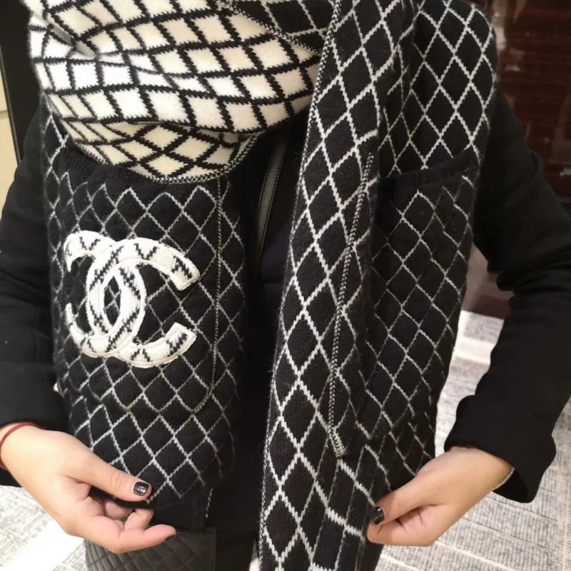 CHANEL Cashmere Scarf-5