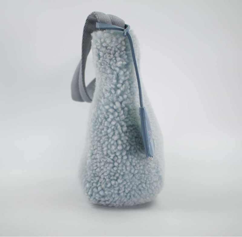 【90%新✨】Prada Hobo天藍色羊羔毛 限定款-2