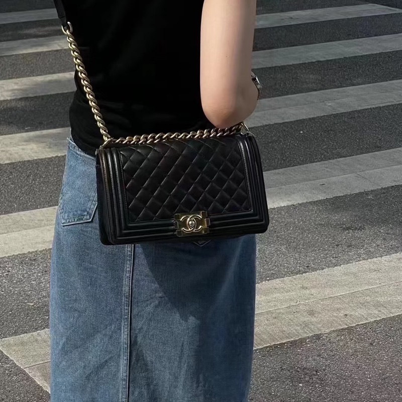 chanel香奈兒 Boy25黑金羊皮中號-5