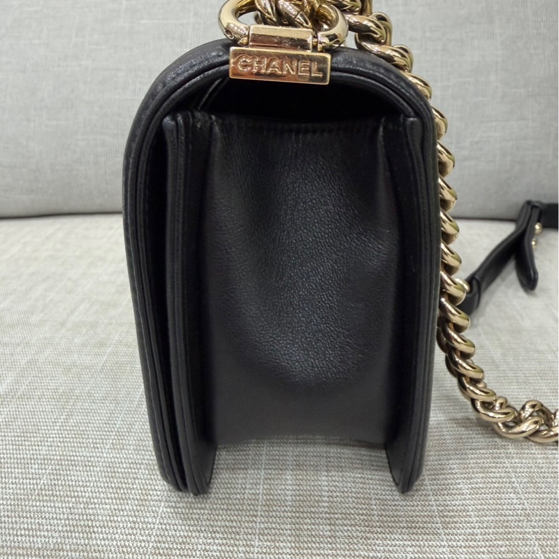 chanel香奈兒 Boy25黑金羊皮中號-9