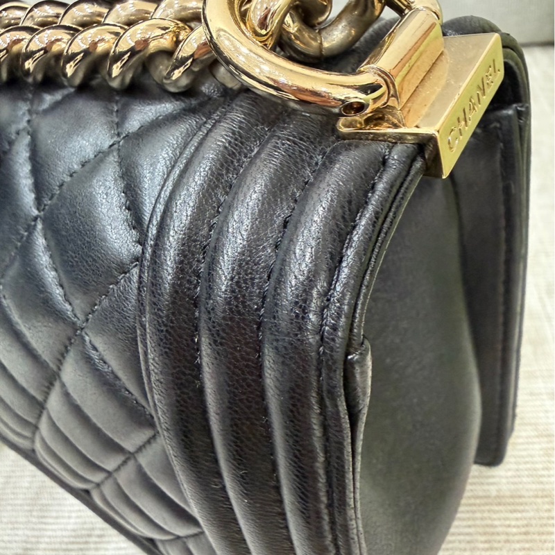 chanel香奈兒 Boy25黑金羊皮中號-20
