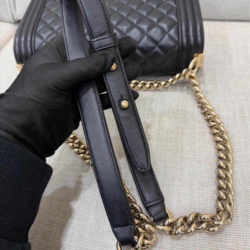 chanel香奈兒 Boy25黑金羊皮中號-32