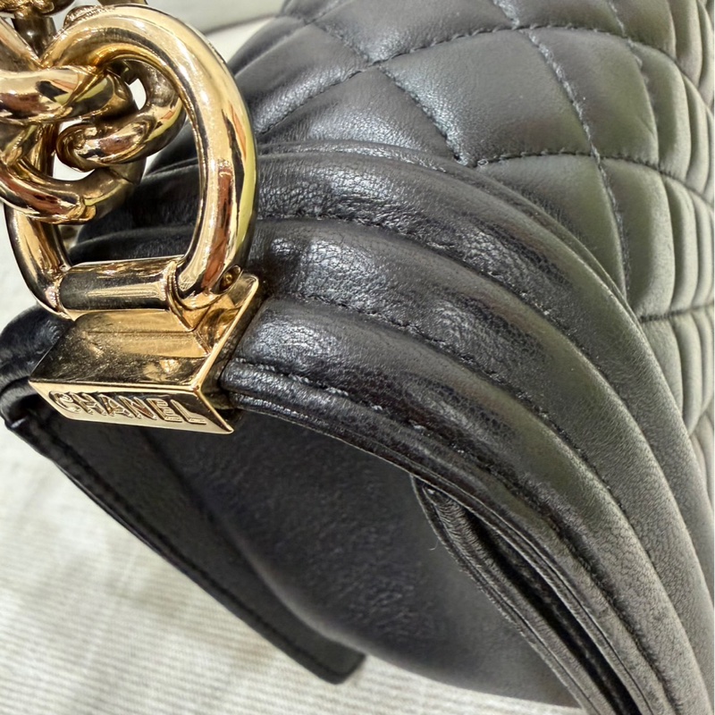 chanel香奈兒 Boy25黑金羊皮中號-42