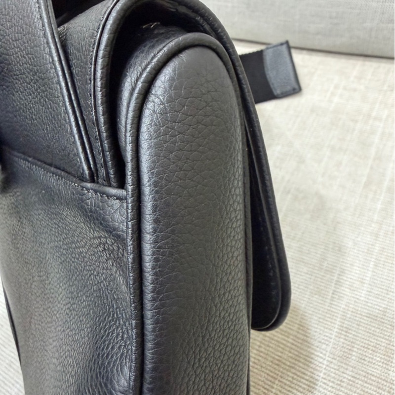 DIOR迪奧 Saddle 馬鞍包 粒面觸感牛皮胸包/單肩斜挎包 黑色 男款#男士斜挎包-8