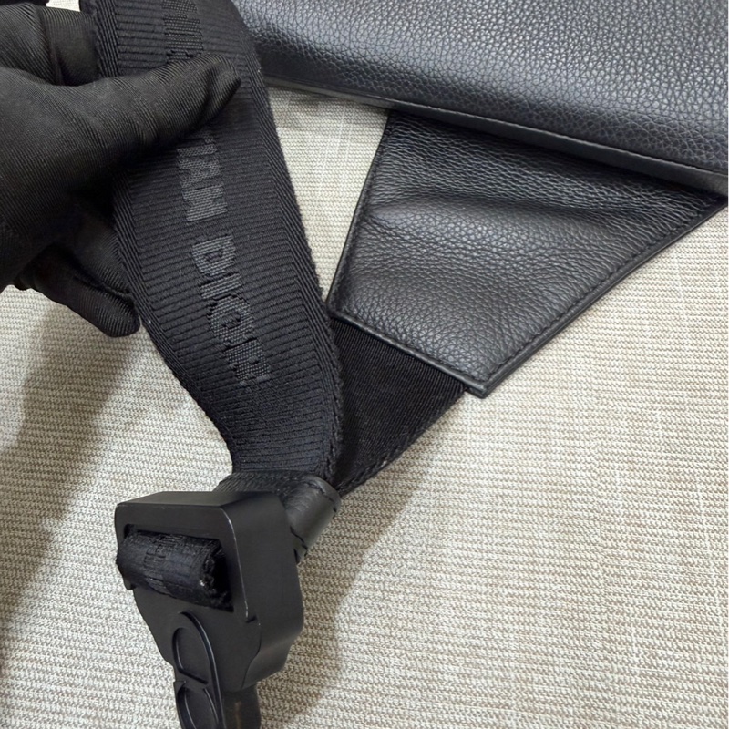 DIOR迪奧 Saddle 馬鞍包 粒面觸感牛皮胸包/單肩斜挎包 黑色 男款#男士斜挎包-13