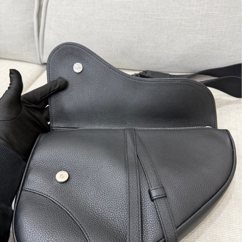 DIOR迪奧 Saddle 馬鞍包 粒面觸感牛皮胸包/單肩斜挎包 黑色 男款#男士斜挎包-20