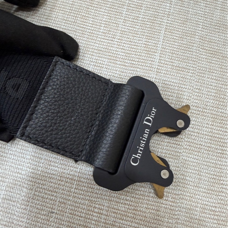 DIOR迪奧 Saddle 馬鞍包 粒面觸感牛皮胸包/單肩斜挎包 黑色 男款#男士斜挎包-30