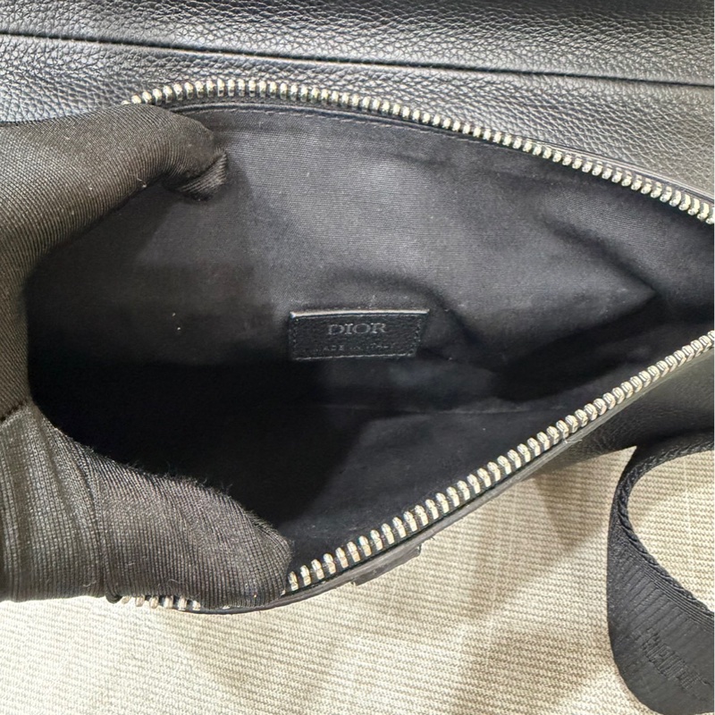 DIOR迪奧 Saddle 馬鞍包 粒面觸感牛皮胸包/單肩斜挎包 黑色 男款#男士斜挎包-32