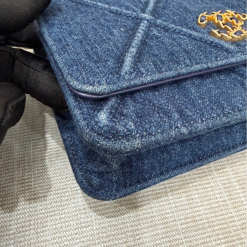 CHANEL 19丹寧/牛仔 WOC-10