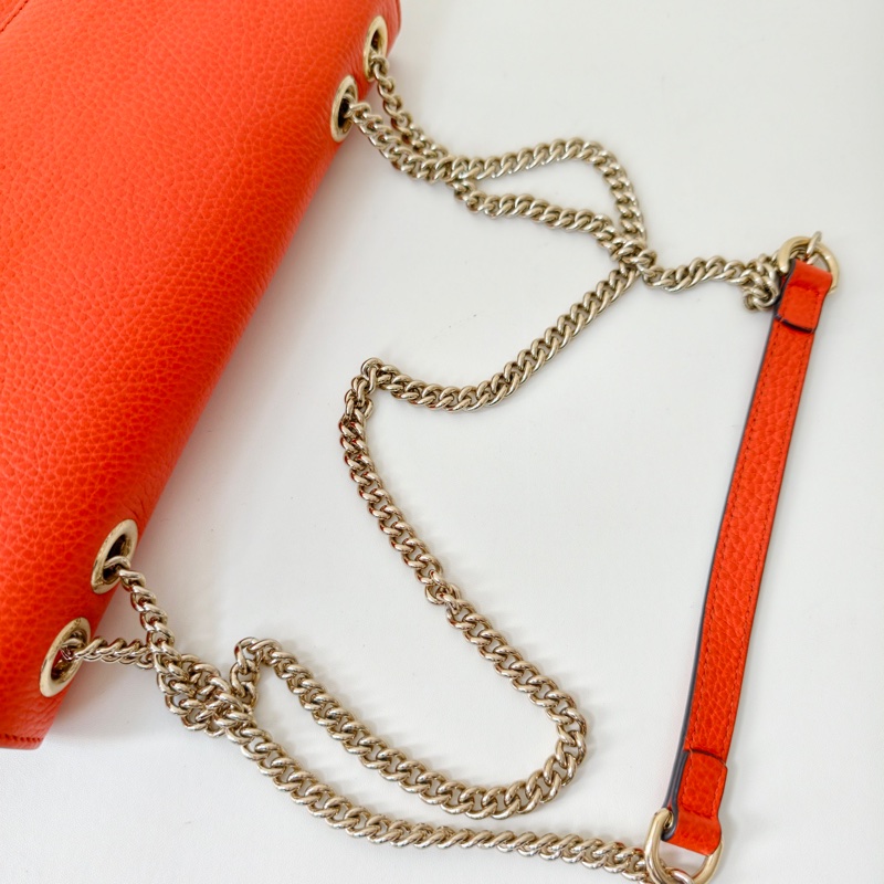 古馳/Gucci  橘色單肩斜挎翻蓋包 牛皮 尺寸:  長 28 x 寬 7.5 x 高 18.7-7