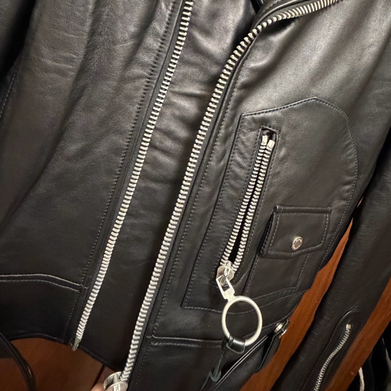 OFF WHITE 皮外套xxs-1