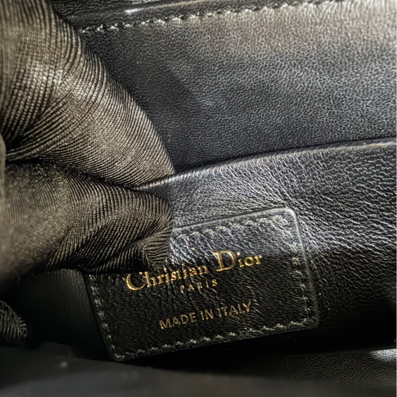 DIOR 30Montaigne 蒙田Box黑色牛皮/油蠟皮金扣 肩背包 斜背包-26