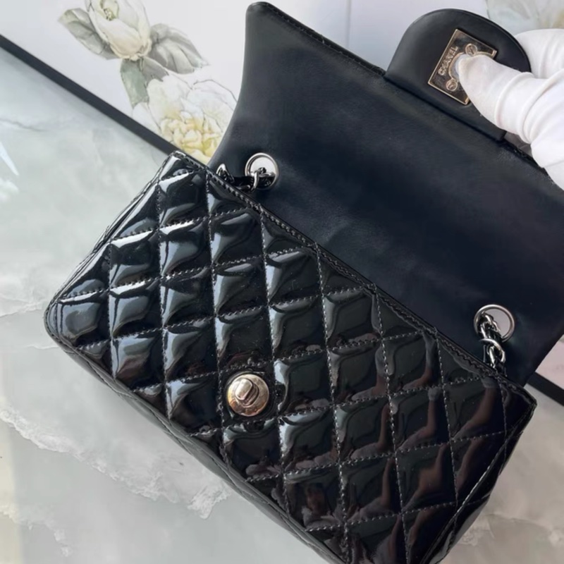 CHANEL CLASSIC FLAG EXTRA MINI-14