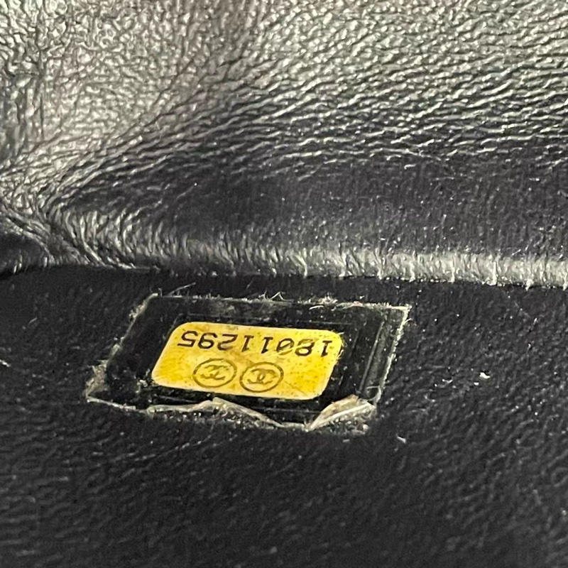 CHANEL CLASSIC FLAG EXTRA MINI-22