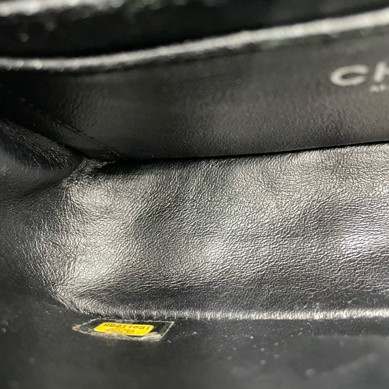 CHANEL CLASSIC FLAG EXTRA MINI-34