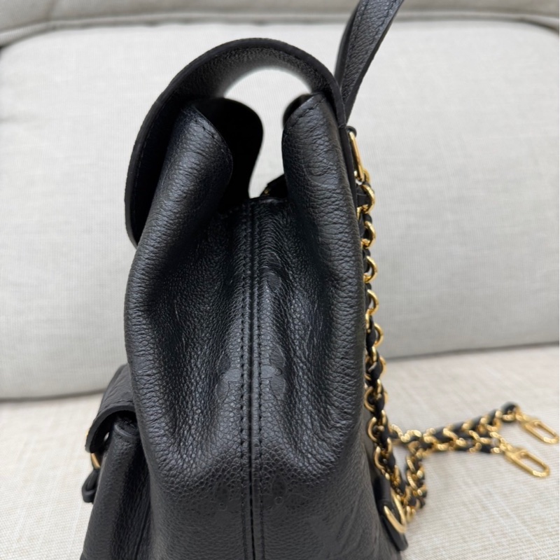 LV M47072 Backup 新款後背包黑色-10