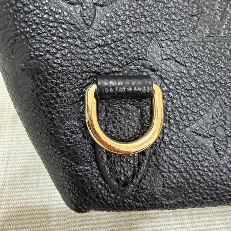 LV M47072 Backup 新款後背包黑色-21