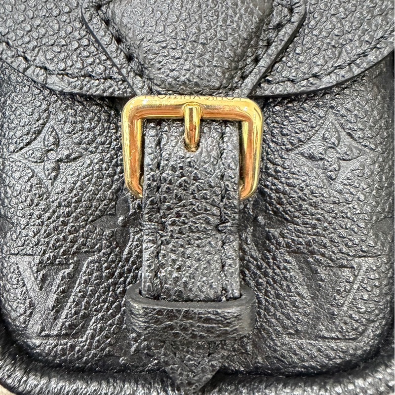 LV M47072 Backup 新款後背包黑色-34