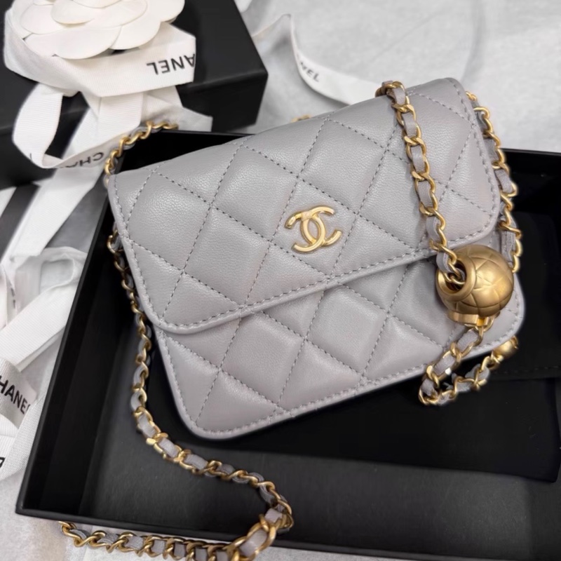 ✨全網最低價!全新Chanel mini woc灰色 金球 鏈條包 羊皮 31開-1