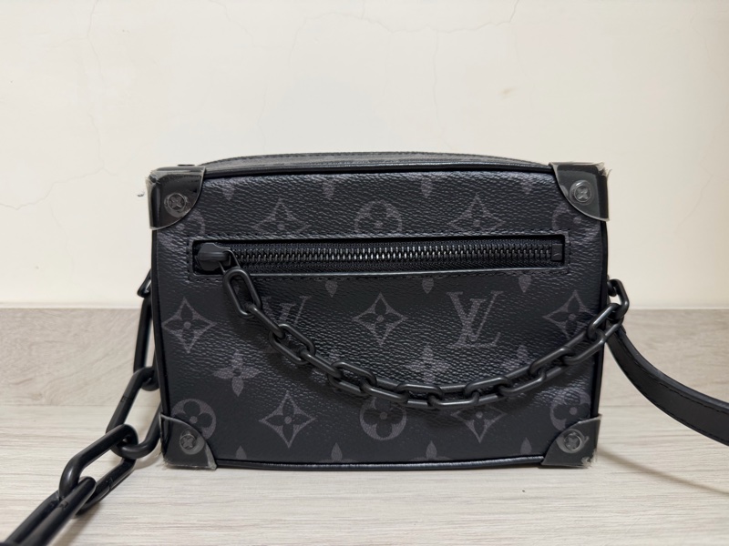 Louis Vuitton lv soft trunk-0