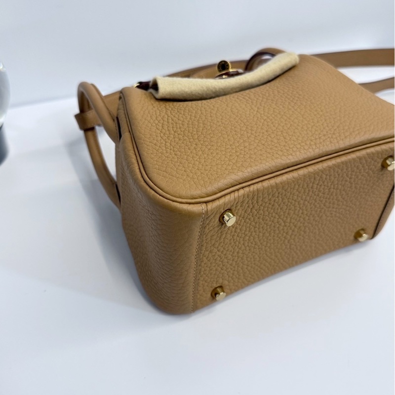 Hermes mini Lindy 餅乾色 金釦-10