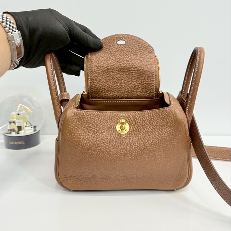 Hermes mini Lindy 金棕金釦-13