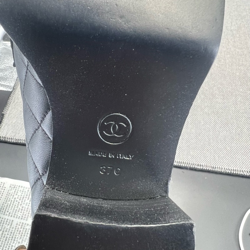 香奈兒 小羊皮黑金高跟鞋 碼數 37 99 新。-8