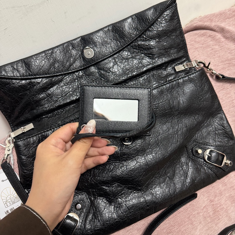 BALENCIAGA 羊皮皮革Edge Envelope 黑色-2