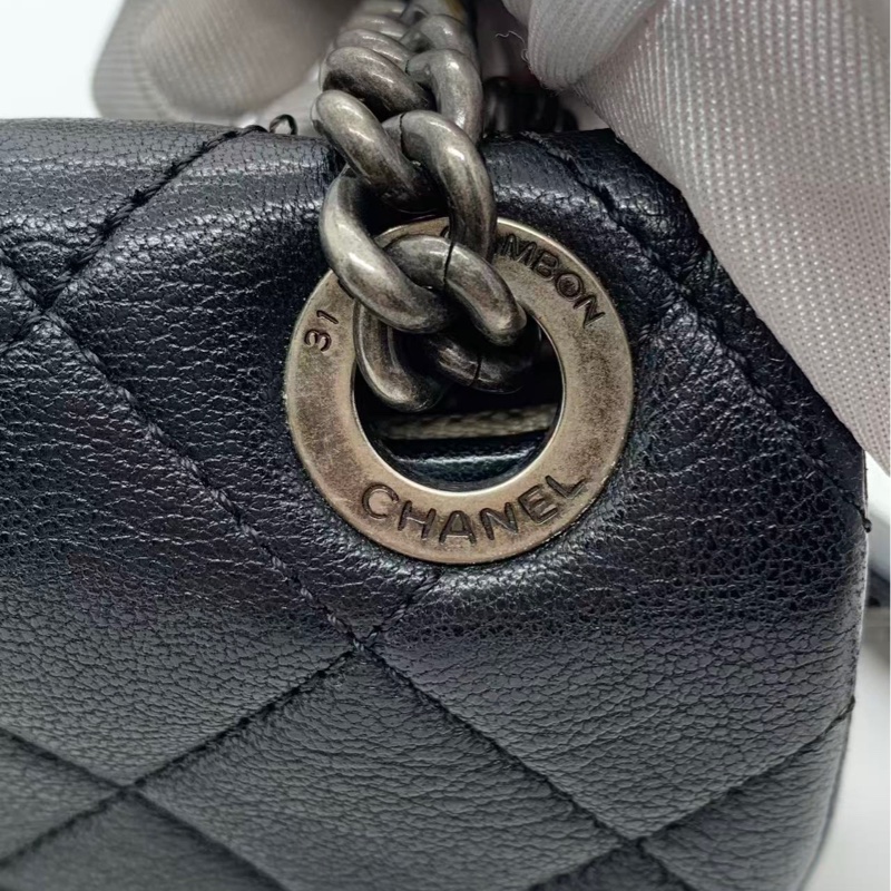 二手chanel 香奈兒CF 季節款黑色牛皮鏈條包，邊角有使用磨損，內里有發黑-13