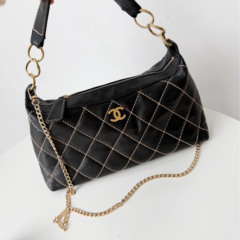 Chanel香奈兒黑金外縫線腋下包飯盒包手提包-1