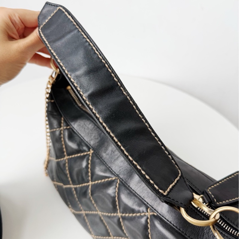 Chanel香奈兒黑金外縫線腋下包飯盒包手提包-5