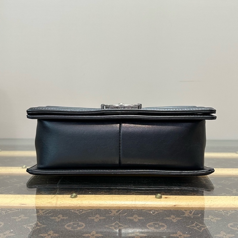 CHANEL 黑銀Leboy中號肩背斜背鏈條包25*15*9 98新配件塵袋-4