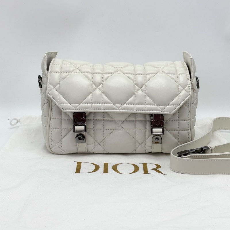 DIOR 米白色camp藤格紋肩背斜背郵差包23*15*8 98新配件塵袋-1