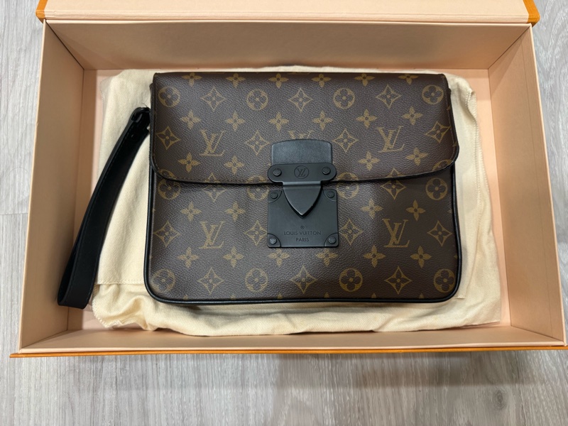 LV S LOCK 4A 手袋-0