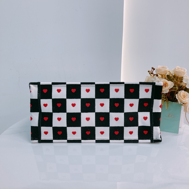 MS0456 CHRISTIAN DIOR 迪奧中號特別花紋手拿包包BOOK TOTE DIORAMOUR D-CHESS MEDIUM-6