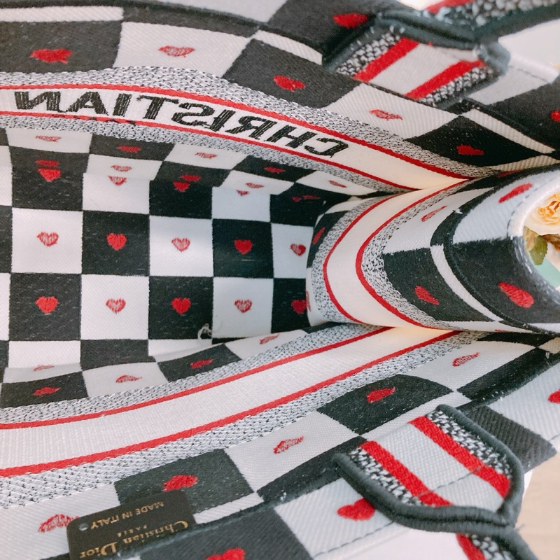 MS0456 CHRISTIAN DIOR 迪奧中號特別花紋手拿包包BOOK TOTE DIORAMOUR D-CHESS MEDIUM-11