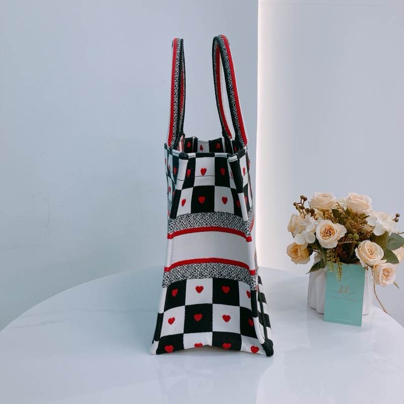 MS0456 CHRISTIAN DIOR 迪奧中號特別花紋手拿包包BOOK TOTE DIORAMOUR D-CHESS MEDIUM-25