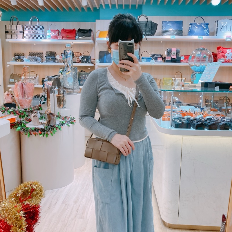 MS0457 BOTTEGA VENETA 寶緹嘉迷你經典大格仔紋肩帶包包CASSETTE INTRECCIATO MINI LAMBSKIN-1