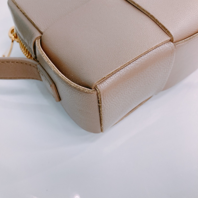 MS0457 BOTTEGA VENETA 寶緹嘉迷你經典大格仔紋肩帶包包CASSETTE INTRECCIATO MINI LAMBSKIN-20